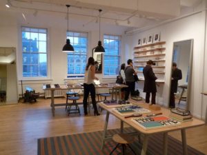 Site-urile de e-commerce hipsteresti reinventeaza magazinele fizice