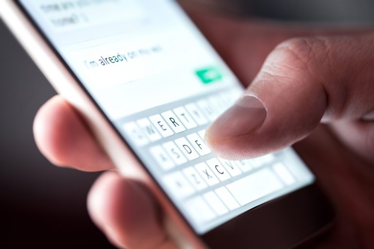 SMS-ul – cel mai eficient canal de marketing pe care cele mai multe companii de retail nu il folosesc