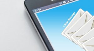 Ce impact au noile politici Gmail si Yahoo asupra comertului online?