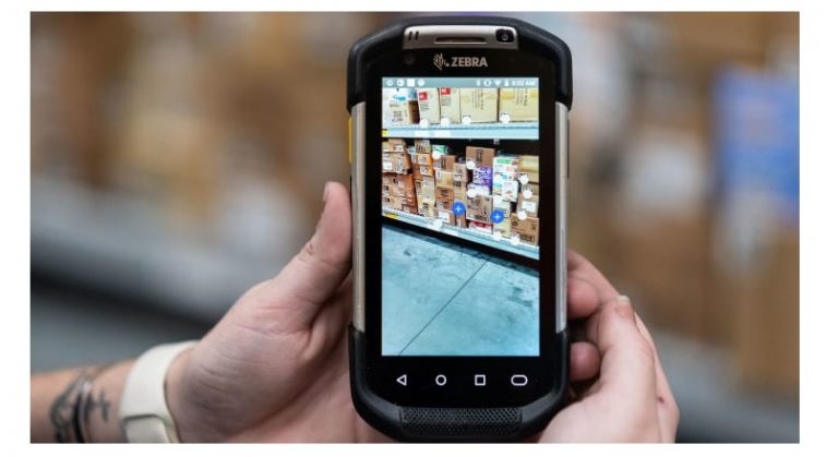 Walmart a transformat 4 magazine fizice in laboratoare e-commerce