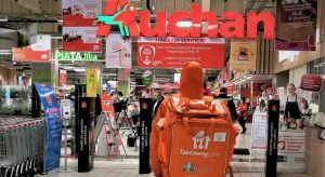 Preparatele gatite la Auchan pot fi comandate prin Takeaway.com