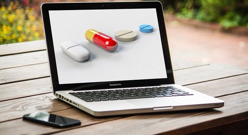 ContentSpeed: piata online Pharma, crestere de 1.373% YoY, in pandemie