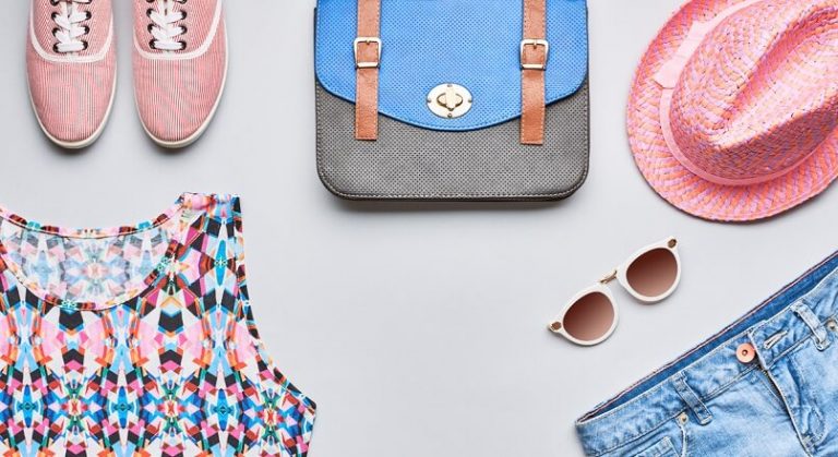 Europa: piata online de Fashion si Beauty = 122 miliarde €, in 2022 (raport)