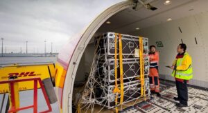 DHL Express lanseaza o solutie pentru expedieri de pana la 3.000 kg