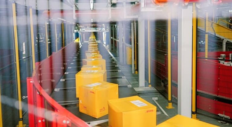 DHL isi extinde capacitatea de transport expres international, in China