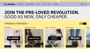 Urban Outfitters si Reskinned: parteneriat online pentru moda second-hand